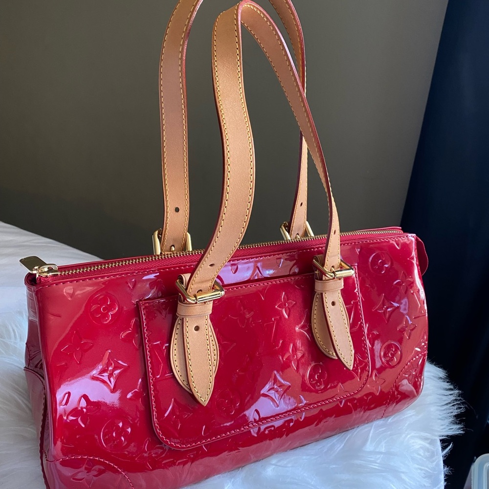 Louis Vuitton Rosewood Avenue
